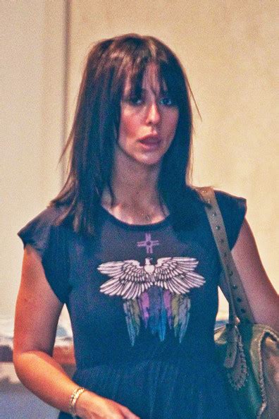 Ghost Whisperer Star Jennifer Love Hewitt Goes To Lunch At The Ivy
