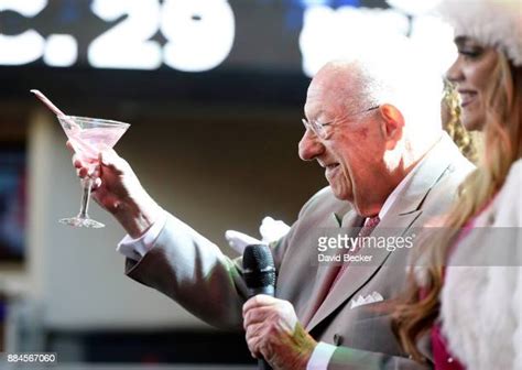 Las Vegas Host Committee Oscar Goodman Photos Et Images De Collection