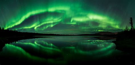 Aurora Borealis Northern Light Lake 4k Wallpaper Download Best Hd Images Wallpaper