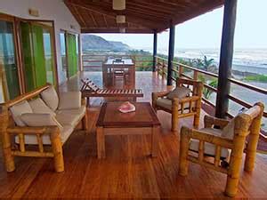 Casa de madera zaragoza de 106 m2 + 60 m2 terraza. Casa Rapallo | Casa de Playa en Punta Sal
