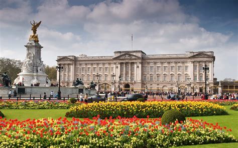 Станции victoria, green park и hyde park corner. Buckingham Palace & Stonehenge Tour Full Day Tour from ...