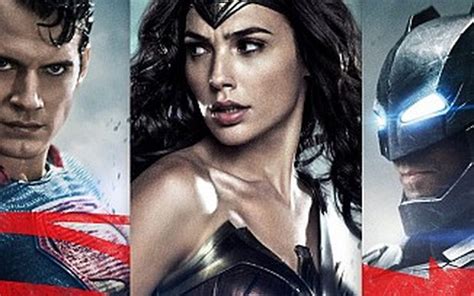 New Batman V Superman Posters Highlight Dc’s Superhero Trinity Damgoodmovies