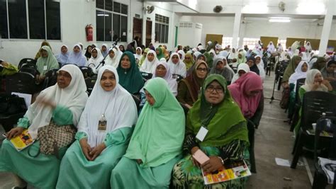 Bismillāhirrahmānirrahīmassalamu 'alaikum wr.wb.video ini adalah video yg sy buat utk tugas akhir pd mata kuliah metode dakwah, pendidikan kader ulama. Wanita Dalam Islam | Buletinonlines.net