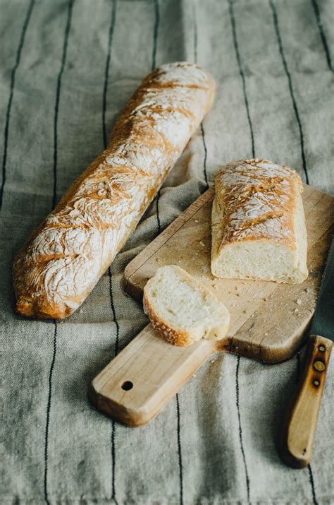 Le pain et les français, c'est une longue histoire d'amour. Pain maison sans machine {recette facile} - Blog de cuisine