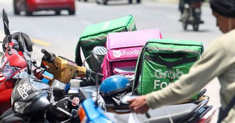 Surat kebenaran bekerja ini perlu dikeluarkan oleh majikan dengan menggunakan kepala dalam tempoh pkp dan pkpb, pergerakan keluar masuk/merentas negeri dan daerah adalah tidak. Surat Pkp 2.0 / Sebagaimana yang diumumkan oleh perdana ...