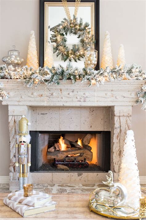 15 totally pin worthy holiday fireplace mantel ideas pretty my party