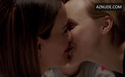 Alison Pill Sarah Paulson Lesbian Scene In American Horror Story Aznude