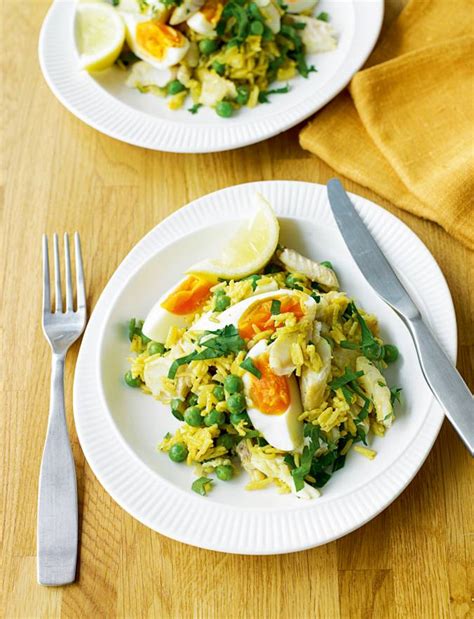 This healthy dinner option is easy to make in just 15 minutes! Easy smoked haddock kedgeree | Sainsbury's Magazine