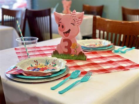 Piggies Birthday Party Ideas Photo 3 Of 7 Catch My Party