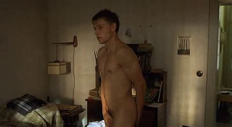 The Stars Come Out To Play Max Riemelt Shirtless Naked In Der