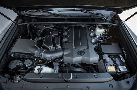 2015 Toyota 4runner Limited Engine 01 Motor Trend En Español