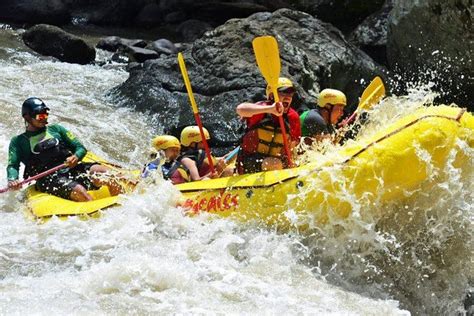 Whitewater Rafting On The Pacuare River In Costa Rica Triphobo