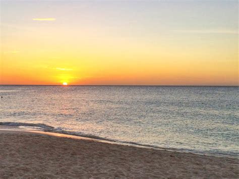 48 Hours In Aruba Sunset On Eagle Beach 1024x768 The Weekend Jetsetter