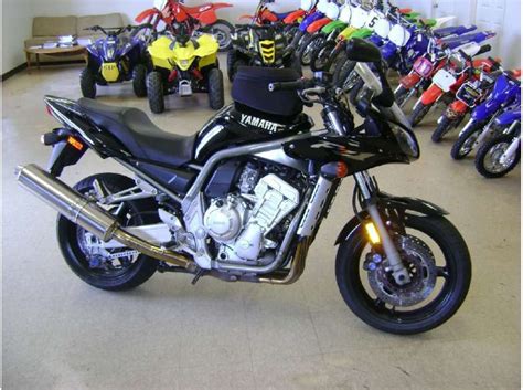 By 4000 rpm, it's waking up but. Buy 2002 Yamaha FZ1 on 2040motos