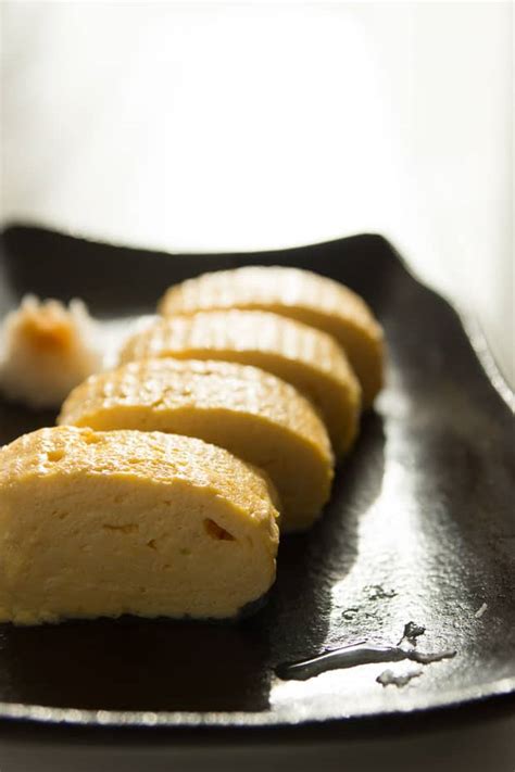 This video teaches you how to make tamago sushi at home. Dashimaki Tamago Recipe