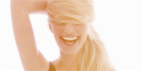 8 Essential Tips For Keeping Blonde Hair Bright
