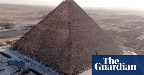 egyptian authorities investigate ‘forbidden great pyramid sex photo world news the guardian