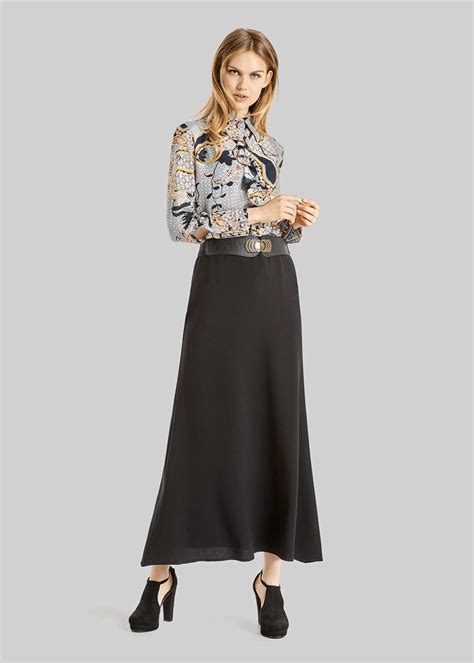 Le gonne lunghe sono tornate di moda e sono molto apprezzate anche in autunno/inverno: Gonne lunghe Autunno Inverno 2018-2019 - Gonna lunga ...