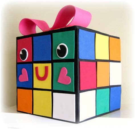 Super Cute Valentine's Day Boxes | Valentine card box, Diy valentine's box, Valentine boxes for ...