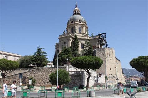 With its port, shaped like a sickle, it has always been a trading city. A Brief Guide of Messina: Part Two | ITALY Magazine