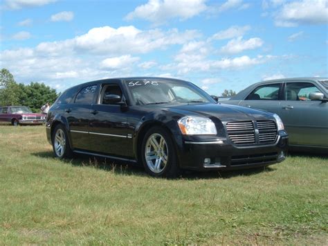 Read reviews, browse our car inventory, and more. 2005 Dodge Magnum RT 1/4 mile trap speeds 0-60 - DragTimes.com