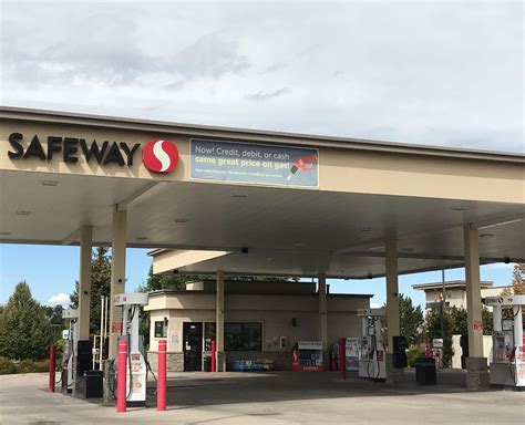 Safeway Fuel Station at 171 W Mineral Ave Littleton, CO | Gas Rewards