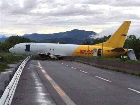 Ryanair head office, airside business park, k67 y427. Plane overshoots runway and crashes into road at Bergamo ...