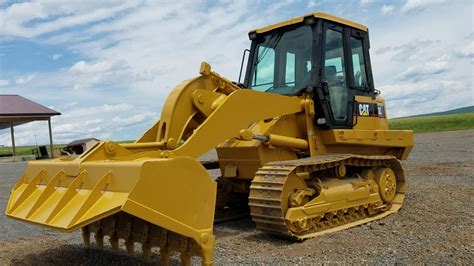 With cab 4595 kg 10130 lb. Cat 953C Track Loader For Sale Operating Video! - YouTube