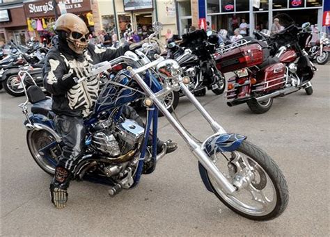 Massive Sturgis Sd Motorcycle Rally Turns 70 From Humble To Rumble