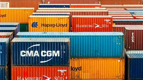 Einen blick ins haus gibt es hier. Schiffscontainer-Haus: So baut ihr Seecontainer zu einem ...