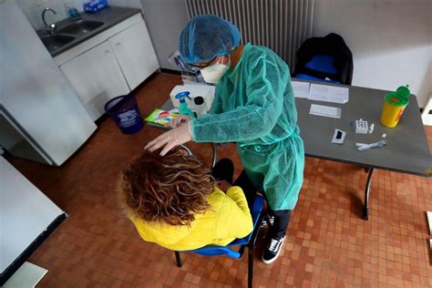 Le test rapide, dernière option pour le réveillon