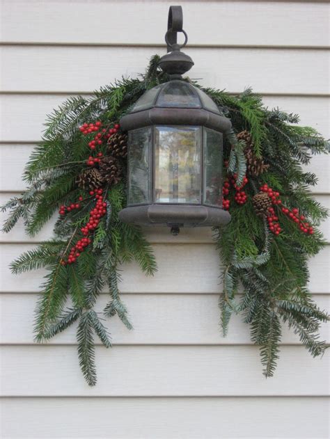 Love This Lantern And Swag Look For Outdoor Decorating Outdoor