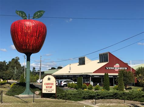 Australias 9 Big Apples Big Things Of Australia