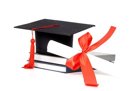 Graduation Hut Buch Und Diplom Isoliert Auf Weißem Hintergrund