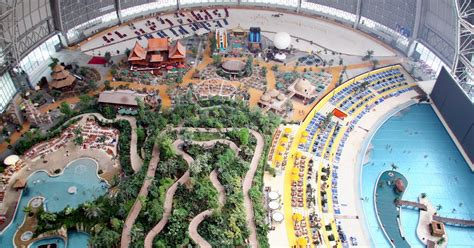 Indoor Beach Tropical Island Resort Largest Indoor Water Park In Krausnick Germany Thrillist