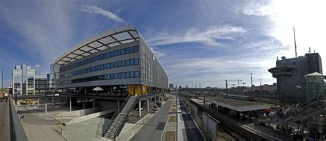 Het regionale verkeer zou via de tunnel worden verwerkt en het langeafstandsverkeer via station zuid. ZOB - München - Hackerbrücke | ZOB - München ...