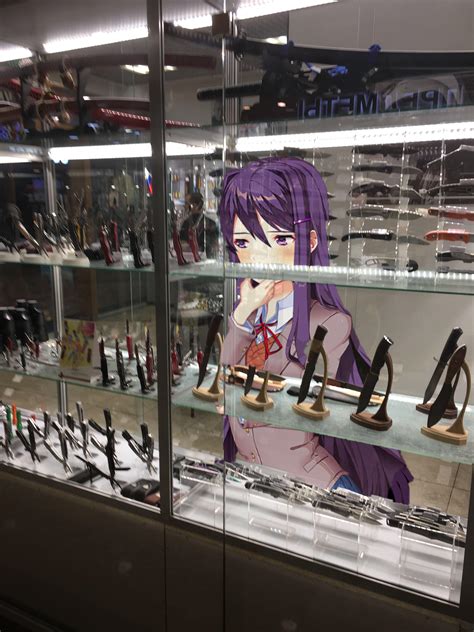 Yuri Chooses Knives For Her Collection Rddlc