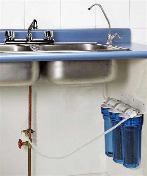 Those that use cartridge filters and send the filtered water to a separate faucet. Kitchen Sink Water Filter Systems in 2020 | Sink water ...