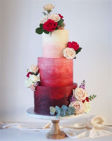 Dripped Wedding Cakes From Cordyscakes 14 Deer Pearl Flowers