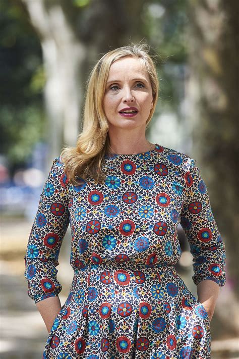 She is best known for starring in the 1990 historical war drama europa europa, and also starred alongside ethan hawke in the 1995 romantic drama before sunrise. Julie Delpy: Lolo Photocall in Madrid -03 | GotCeleb