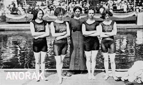 The British Womens 4x100 M Freestyle Swimming Team During The 1912