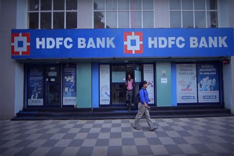 Hdfc Bank To Expand Capital By Rs 24000 Crore Move Likely Up Its Buffers By 300 Bps India Tv