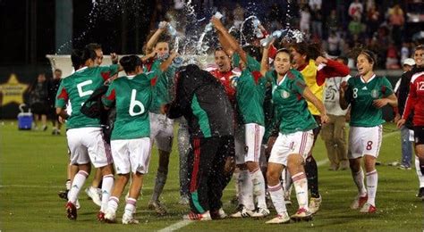 Mexico Upsets Us Women In Cup Qualifying The New York Times