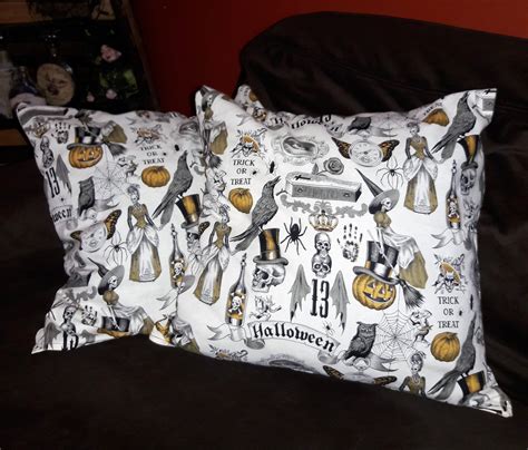 Halloween Pillows | Halloween pillows, Pillows, Throw pillows