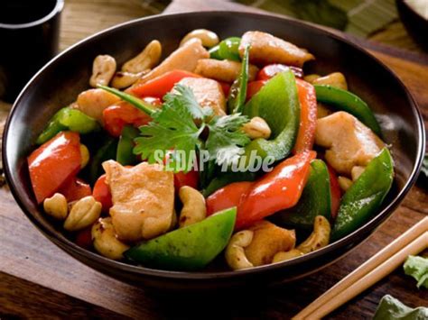 Untuk lengkapkan hidangan boleh makan bersama sayur bak choy sos tiram dan taugeh celur. Resepi Ayam Masak Halia | Recipe | Recipes