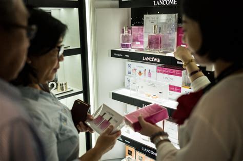 Following The Scent Of More Perfume Sales The New York Times
