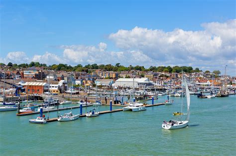 10 Best Towns And Resorts On The Isle Of Wight Where To Stay On The