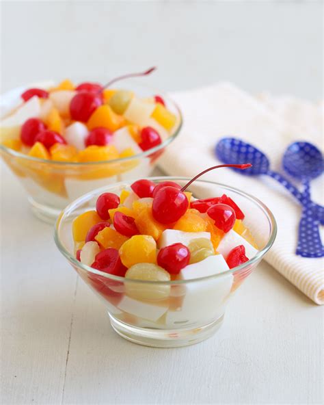 · fruit cocktail graham float with delicious layers of sweetened cream, graham crackers, and fruit cocktail is the perfect dessert for all occasions. Buffet Catering Singapore: Mouth-watering Desserts to ...