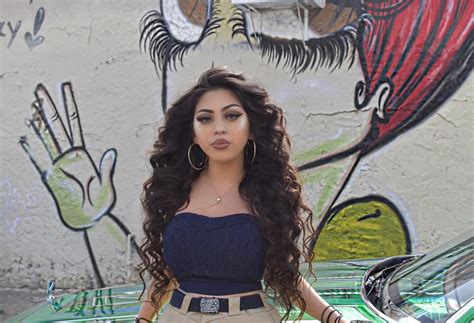 Perfecting The Art Of Chola Makeup And Style The Alley Theater