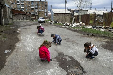 Poverty Stricken Armenians Pin Hopes On Opposition Ap News